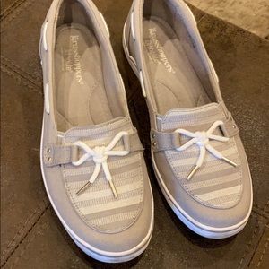 Women’s boat shoes